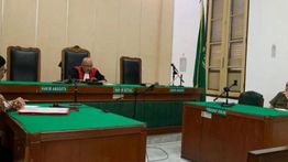 Profil Khamozaro Waruwu, Hakim PN Medan yang Rumahnya Kebakaran