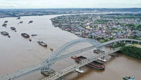 Emiten Kapal PT IMC Pelita Logistik memberikan klarifikasi terkait viralnya kapal JKW Mahakam dan Dewi Iriana yang mengangkut nikel dari Raja Ampat.