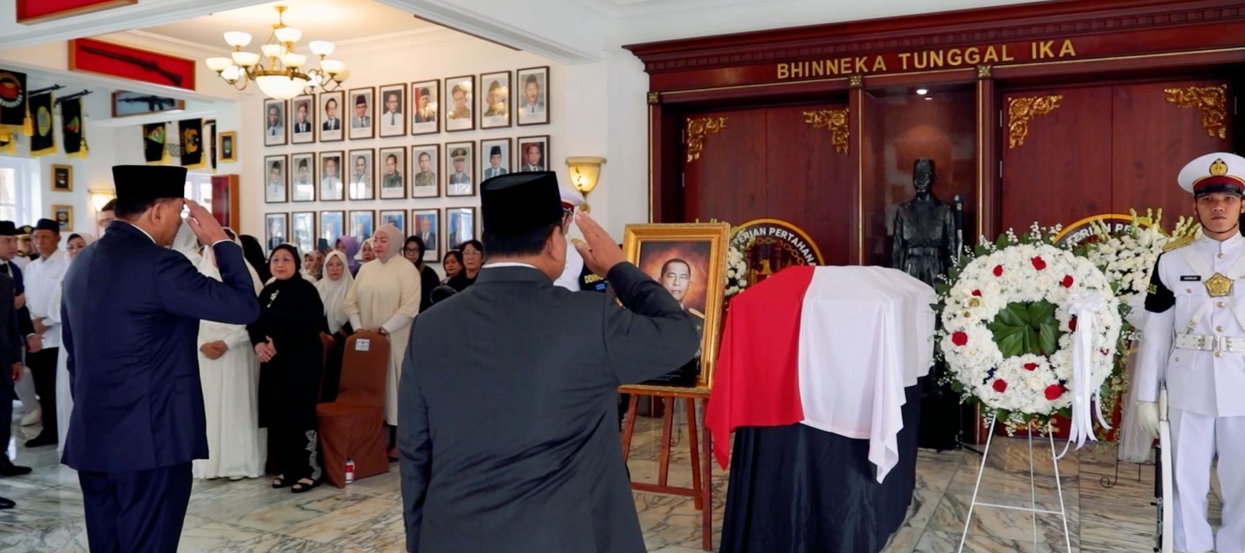 Prabowo Beri Penghormatan Terakhir bagi Ryamizard Ryacudu