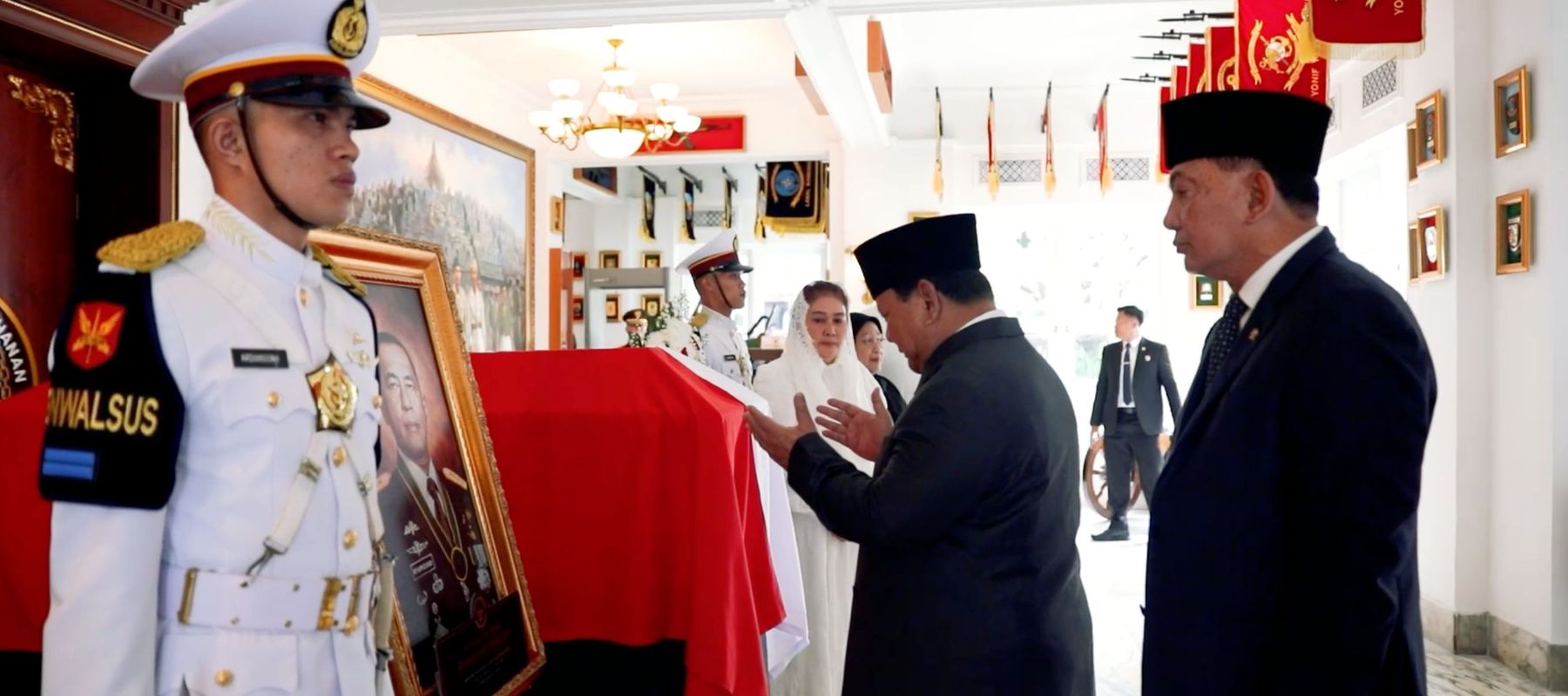 Prabowo Beri Penghormatan Terakhir bagi Ryamizard Ryacudu