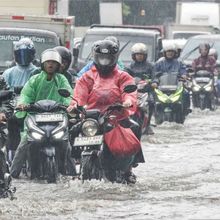 Jakarta Siagakan 1.204 Pompa untuk Tangani Banjir Akibat Hujan Ekstrem
