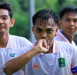 Duel Babak II Persekabpas Pasuruan vs PSM Madiun di PNM Liga Nusantara Ditunda Akibat Hujan Deras