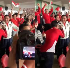 Momen Prabowo Bersorak Gembira saat Ole Romeny Cetak Gol