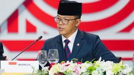 Menteri Luar Negeri Rapat Perdana dengan DPR RI