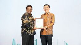 PT Dian Swastatika Sentosa Tbk Raih 2 Penghargaan “The Best Corporate Emission Reduction Transparency Awards 2025”