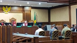 3 Terdakwa Korupsi APD Covid-19 Dihukum 3 Sampai 11,5 Tahun Penjara