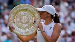 Jannik Sinner dan Iga Swiatek Raih Gelar Perdana, Ini Daftar Juara Wimbledon 2025