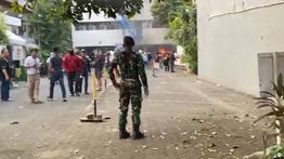 Gedung Depan Mako Brimob Kwitang Dilalap Api, 1 Orang Berhasil Dievakuasi