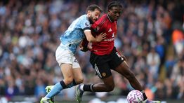 Tumbang Atas City, Eks Kapten Manchester United Geram