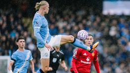 Hasil Premier League: Liverpool Kokoh di Puncak, City Permalukan MU