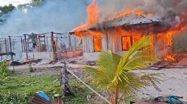 Klaim Tiga Pulau di Raja Ampat, Konflik Meletus hingga Rumah Dibakar