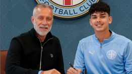Mathew Baker Teken Kontrak Profesional Pertama dengan Melbourne City