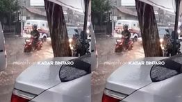 Bintaro Diterjang Banjir Usai Hujan Deras Sejak Sore, Lalu Lintas Macet Parah