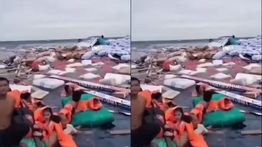 Viral Kapal Kayu Tenggelam di Perairan Bone-Bombana, Penumpang Terombang Ambing