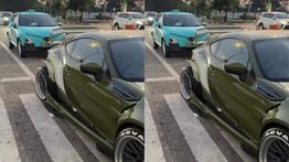 Viral Mobil Sport Mewah Ditabrak Taksi Hijau Hingga Rusak Parah