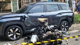 Mobil Diduga Rem Blong Tabrak Pemotor di Duren Sawit, Satu Orang Tewas