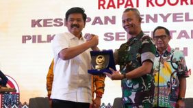 Pangkogabwilhan III Letjen TNI Richard Tampubolon, S.H., M.M., mewakili Panglima TNI sebagai Narasumber Rapat Koordinasi Kesiapan Pilkada Serentak Tahun 2024.