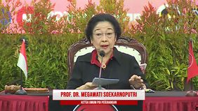 Ketua Umum PDIP, Megawati Soekarnoputri berbicara mengenai keadilan yang masih sulit dicari di Indonesia.