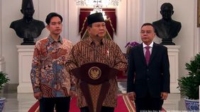 Prabowo Subianto telah resmi mengumumkan daftar menteri, wakil menteri dan kepala badan dalam kabinetnya di Istana Negara, Minggu malam (20/10/2024).