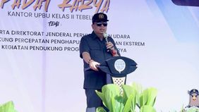 Politikus PDIP, Lasarus terpilih sebagai ketua Komisi V DPR RI Periode 2024-2029. Penetapan tersebut di umum setelah rapat paripurna dengan serangkaian gede penetapan pimpinan alat kelengkapan dewan.