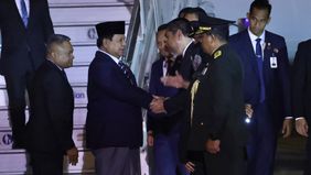 Presiden RI Prabowo Subianto tiba di Pangkalan Udara Subang di Shah Alam, Selangor, Malaysia, Senin (27/1) untuk melanjutkan kegiatan kunjungan kerjanya ke luar negeri di Kuala Lumpur setelah dari New Delhi, India.