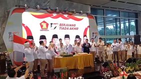 Partai Gerindra kini sedang merayakan Hari Ulang Tahun (HUT) Ke-17 yang digelar di Gedung DPR. HUT tersebut mengusung tema "Berjuang Tiada Akhir,".