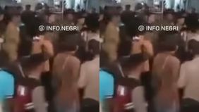 Beredar video memperlihatkan kerusuhan terjadi Malioboro Yogyakarta diduga antara juru parkir liar dengan Pedagang Kaki Lima (PKL) dan mahasiswa. Hal tersebut menjadi viral di media sosial.