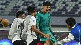 Persiba Balikpapan berhasil promosi ke Liga 2 setelah menumbangkan PSCG Ciamis lewat drama adu penalti dengan skor (4-3) setelah bermain imbang 2-2 di Stadion Indomilk Arena, Kamis 27 Februari 2025.