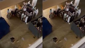 Beredar video memperlihatkan Mall Mega Bekasi dilanda banjir parah. Hal tersebut menjadi viral di media sosial.