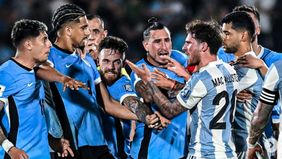 Timnas Argentina berhasil meraih kemenangan tipis atas Uruguay dengan skor 1-0 dalam lanjutan Kualifikasi Piala Dunia 2026 Zona Amerika Selatan di Stadion Centenario, Sabtu 22 Maret 2025.