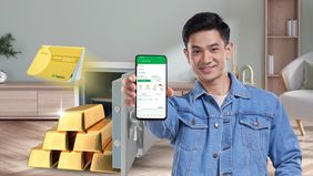 Bank Emas Pegadaian. Investasi emas kini menjadi tren baru bagi masyarakat Indonesia. Ditengah gejolak geopolitik dan perang dagang antara AS dan Tiongkok ini, masyarakat masih kerap berburu emas walau harganya kian melambung tinggi.