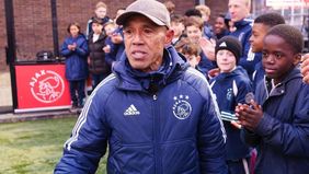 PSSI resmi menunjuk legenda sepakbola Ajax Amsterdam Simon Tahamata sebagai Kepala Pemandu Bakat Sepakbola Indonesia.