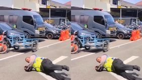 Polrestabes Medan memberikan tindakan tegas kepada Aiptu Rudi Hartono yang merupakan personel Satlantas yang terekam melakukan pungli ke pengendara motor di depan Bank Permata, Kecamatan Medan Kota.