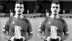 Kabar duka datang dari sepakbola dunia, penyerang Liverpool yaitu Diogo Jota bersama adiknya Andre Silva meninggal dunia setelah mengalami kecelakaan mobil.