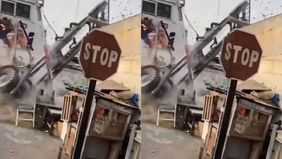 Beredar video memperlihatkan sebuah forklift tertabrak kereta api Ambarawa Ekspres setelah berhenti secara tiba-tiba ditengah rel. Hal tersebut menjadi viral di media sosial.