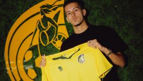 Pemain belakang Timnas Indonesia, Justin Hubner resmi bergabung klub kasta tertinggi sepakbola Belanda Fortuna Sittard dengan durasi kontrak tiga tahun plus perpanjang satu tahun.