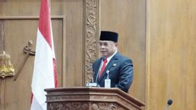 Bupati Pati, Sudewo tengah menjadi perbincangan hangat di media sosial setelah menaikan Pajak Bumi dan Bangunan (PBB) mencapai 250 persen hingga hampir adu jotos dengan warga.