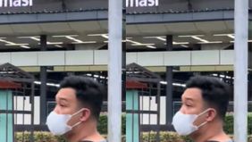 Beredar video memperlihatkan seorang wanita yang membagikan pengalaman kurang menyenangkan ketika menjadi korban pelecehan secara verbal di sekitar Halte TransJakarta Grogol, Jakarta Barat, pada Selasa lalu, 5 Agustus 2025.