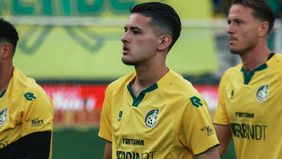 Pemain belakang Timnas Indonesia, Justin Hubner menjalani debut di Eredivisie atau kasta tertinggi sepakbola Belanda bersama Fortuna Sittard.