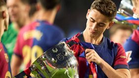 Gelandang andalan Barcelona, Pablo Paez Gavira atau dikenal Gavi dipastikan absen selama empat sampai lima bulan karena harus menjalani pemulihan meniskus.
