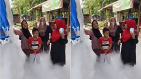 Warga di Jalan Lintas Cikampak, Kecamatan Torgamba, Labuhan Batu Selatan, dikejutkan oleh kemunculan asap putih tebal mirip kabut yang keluar dari sebuah truk pengangkut oksigen cair, Kamis kemarin, 30 Oktober 2025.