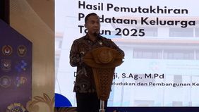Menteri Kependudukan dan Pembangunan Keluarga (Mendukbangga), Wihaji memaparkan sejumlah hasil pendataan keluarga pada tahun 2025 di Auditorium BKKBN, Jakarta, Rabu 26 November 2025.