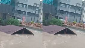 Kota Medan kembali diterjang banjir besar setelah hujan deras sejak dini hari menyebabkan Sungai Deli, Sungai Babura, dan Sungai Belawan meluap pada Kamis 27 November 2027.