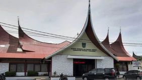 Sejumlah anggota DPRD Kabupaten Padang Pariaman, Sumatera Barat malah melakukan kunjungan kerja (Kunker) ke kantor pemerintahan Kabupaten Sleman, Yogyakarta pada Selasa kemarin, 2 Desember 2025.