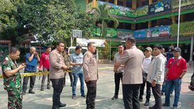 Polisi mengungkap alasan di balik kecelakaan mobil pengangkut Makan Bergizi Gratis (MBG) yang menerjang halaman SDN 01 Kalibaru, Cilincing, Jakarta Utara, dan melukai puluhan siswa serta guru pada Kamis, 11 Desember 2025.