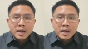 Youtuber Resbob atau Adimas Firdaus kini menyampaikan klarifikasi dan permintaan maaf setelah menghina suku sunda dan menjadi viral di media sosial.