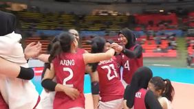 Timnas Voli Putri Indonesia berhasil meraih medali perunggu di SEA Games 2025 setelah menumbangkan Filipina dengan skor 3-1 di Indoor Stadium Huamark, Bangkok pada Senin 15 Desember 2025.