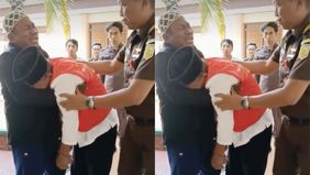 Majelis Hakim Pengadilan Negeri (PN) Situbondo telah menjatuhkan vonis 5 bulan 20 hari ke Kekek Masir dalam kasus pencurian 5 ekor burung Cendet di Taman Nasional Baluran, Rabu 7 Januari 2026.