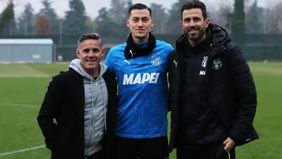 Pelatih Timnas Indonesia, John Herdman terus menunjukkan keseriusannya dalam memantau pemain-pemain yang berkiprah di Eropa. Terbaru, pelatih asal Inggris tersebut menyambangi Italia untuk menyaksikan langsung sesi latihan Sassuolo dan bertemu kapten