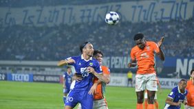 Penyerang Persib Bandung, Andrew Jung, menyampaikan rasa kecewanya setelah timnya tersingkir dari Liga Champions Asia Two (ACL 2).